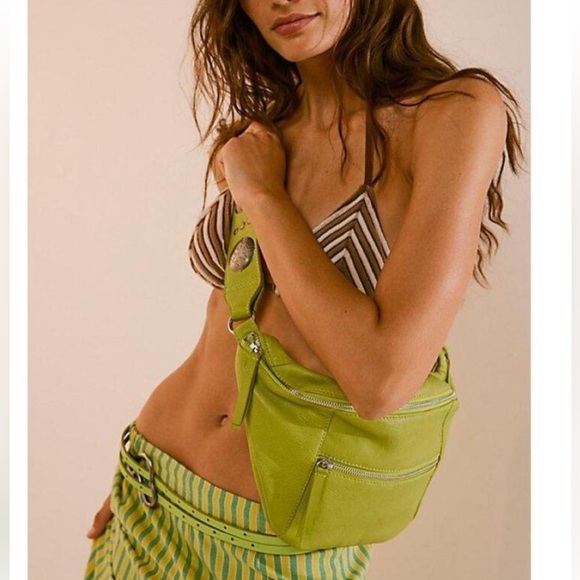 *New* Free People sling bag - Picture 2 of 5